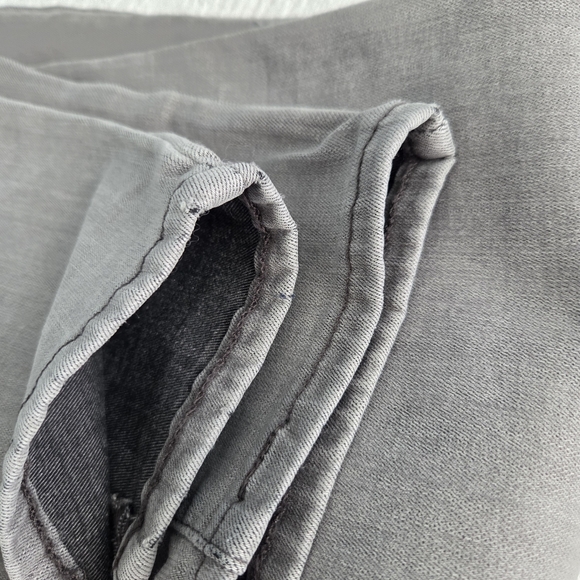 NWOT Levi's 311 Skinny Shaping Jeans - Picture 13 of 15